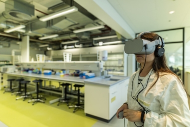 Lab Safety: VR for critical decision making