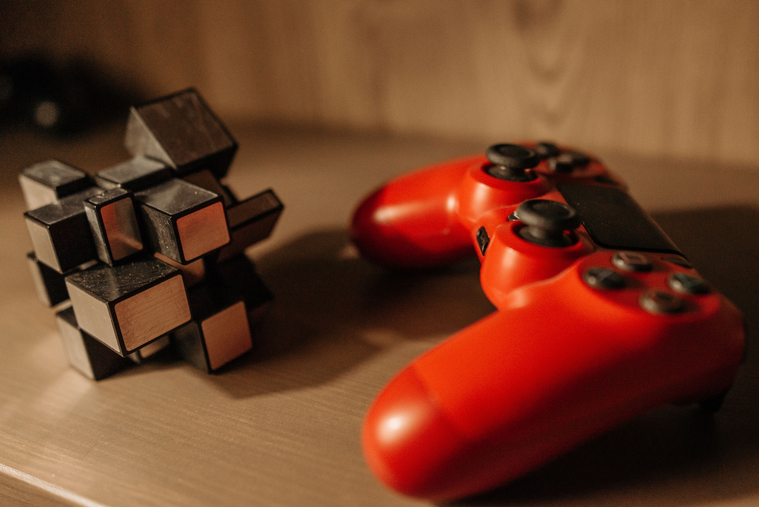 Learning by Doing: Active, Immersive & Game-based Approaches at LLInC